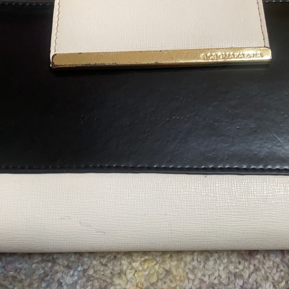 BCBG Max Azria Sadie oversized wallet & travel document / passport or clutch - Picture 2 of 16